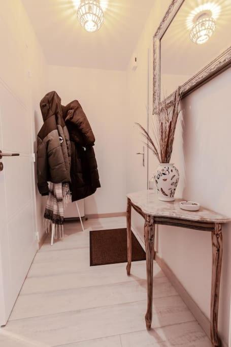 Forest Chic : Maison San Marina Apartment Parmain Exterior photo